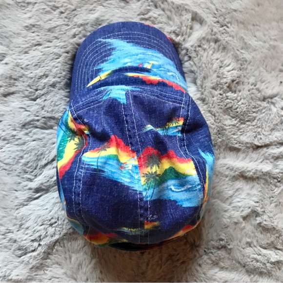 Matrix Tropical palm tree and kite surf Rasta Coloured hat - Picture 3 of 6